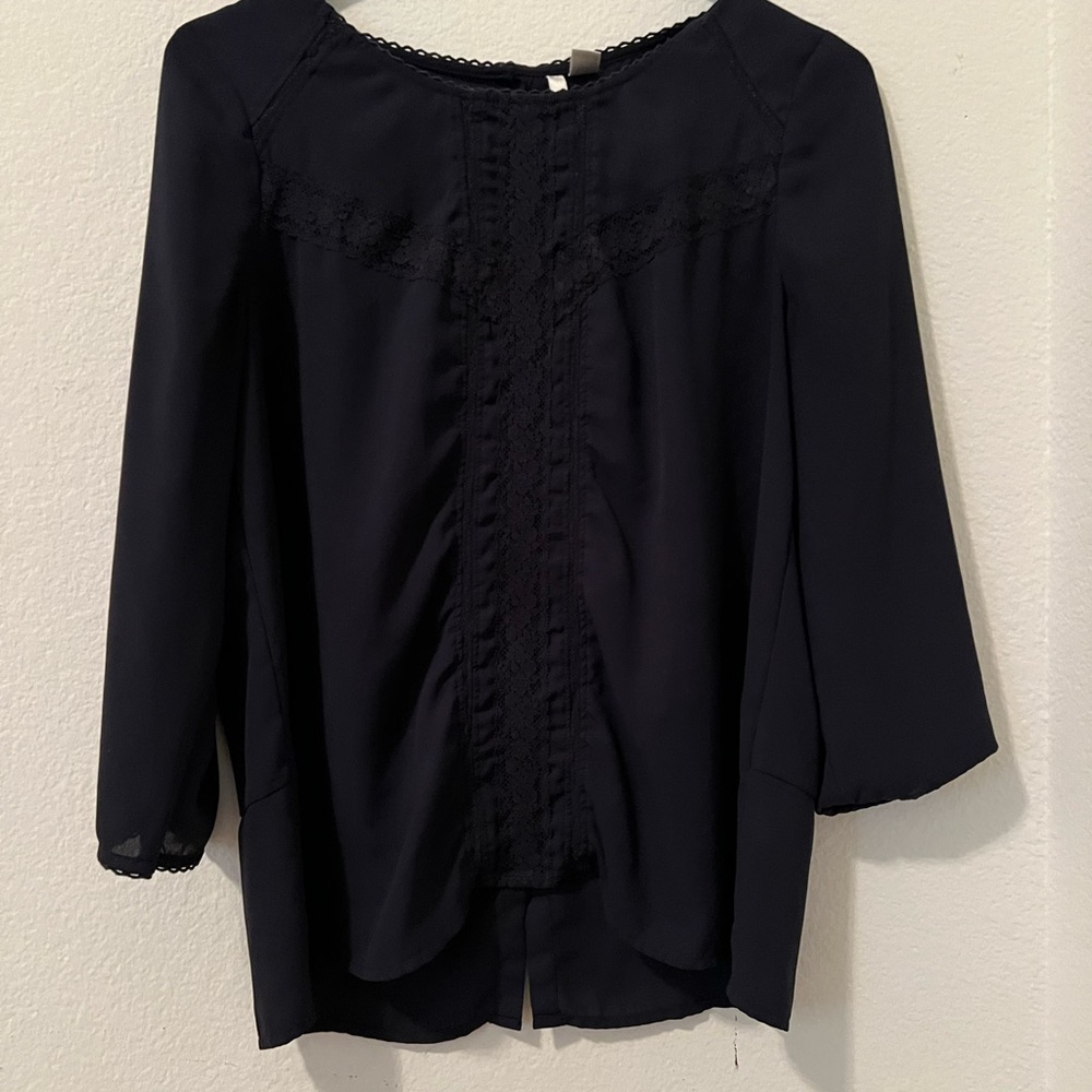 Beautiful dark blue blouse.